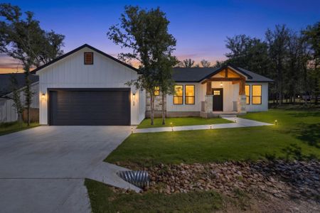 New construction Single-Family house 165 Nuuanu Ln, Bastrop, TX 78602 - image