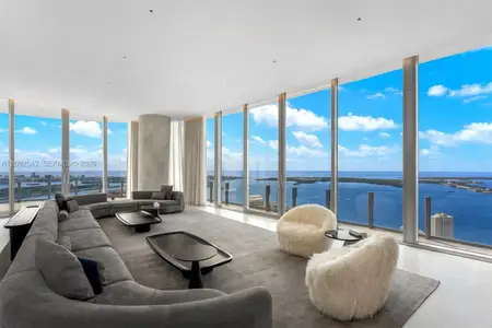 New construction Condo house 300 Biscayne Blvd Wy, Unit 5801C, Miami, FL 33131 - image