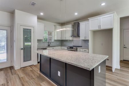 New construction Single-Family house 103 Jim Walters Dr, Runaway Bay, TX 76426 null- photo 2 2