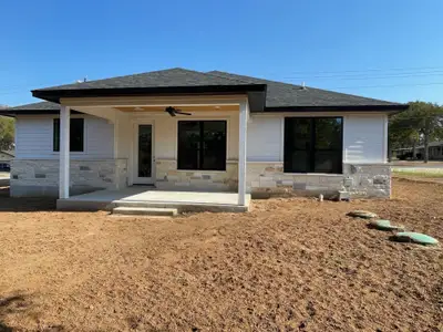 New construction Single-Family house 1502 Green Valley Lane Ln, Granite Shoals, TX 78654 - image