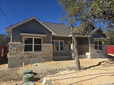 New construction Single-Family house 1324 Lavaca, Canyon Lake, TX 78133 - photo 0