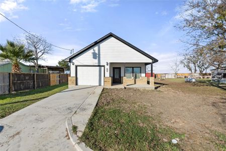 New construction Single-Family house 501 E Plum St, Unit 1, Granger, TX 76530 - photo 0