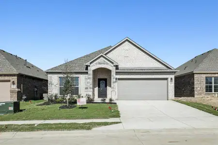 New construction Single-Family house 1037 Nighthawk Trl, Alvarado, TX 76009 - image