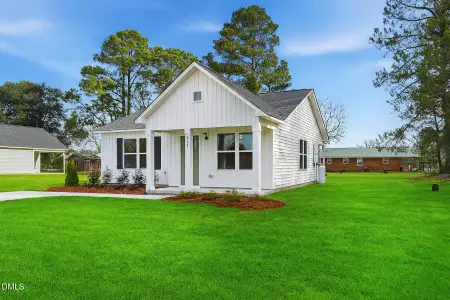 New construction Single-Family house 214 Rae St, Warsaw, NC 28398 - image