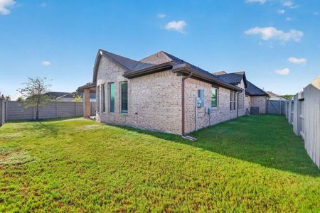 New construction Single-Family house 2419 Honeyberry Shrub Dr, Manvel, TX 77578 plan Yorktown  (1913-HV-35) - image 3