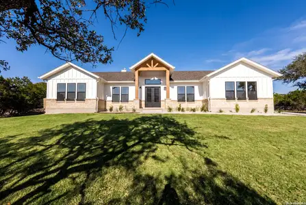 New construction Single-Family house 736 Mountain Creek Trl, Boerne, TX 78006 - image