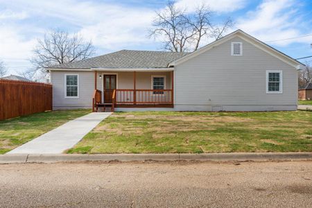 New construction Single-Family house 501 Shaw Street, Cleburne, TX 76033 - photo 0