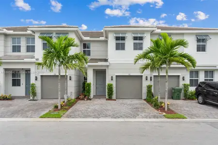 New construction Townhouse house 110 SW 171st Wy, Pembroke Pines, FL 33027 - image