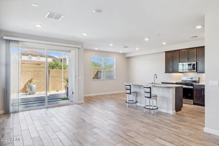 New construction Townhouse house 5812 E Rose Garden Ln, Phoenix, AZ 85054 null- photo 2 2