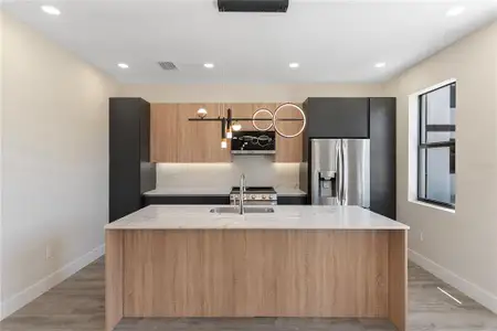New construction Townhouse house 8456 Modano Pl, Tampa, FL 33614 - image 10