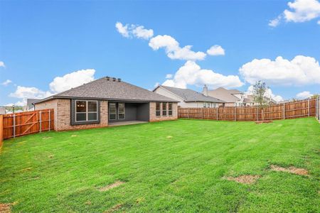 New construction Single-Family house 820 Porcupine, Springtown, TX 76082 - photo 38 38