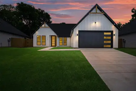 New construction Single-Family house 2638 Durham Rd, Dallas, TX 75241 - image