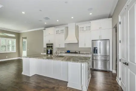 New construction Single-Family house 18405 Purple Creek Ln, Unit Lot 5, Lutz, FL 33549 - image 7