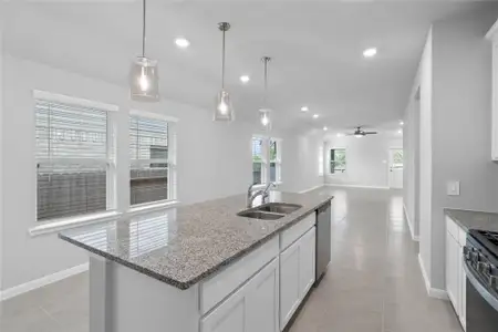 New construction Single-Family house 19572 Stripe Hill Bnd, Montgomery, TX 77316 plan Austin - image 10