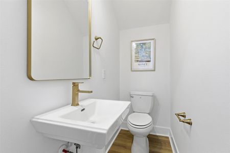 New construction Single-Family house 8918 Sunshine Laverne Ln, Houston, TX 77080 - image 15