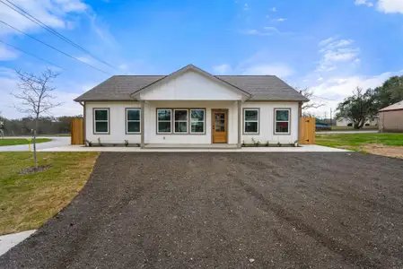 New construction Single-Family house 103 Lentz Main St, Red Rock, TX 78662 - image