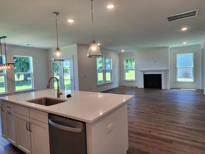 New construction Single-Family house 104 Susie Dr, Ridgeville, SC 29472 plan Brewster - image 4