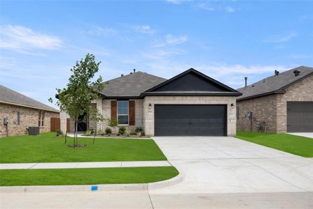 New construction Single-Family house 1902 Seminole Drive, Cleburne, TX 76033 Woodstone- photo 0