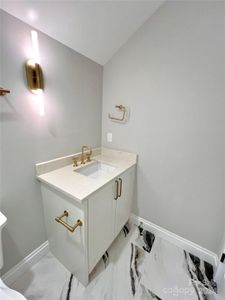 New construction Townhouse house 3100 Selwyn Ave, Unit 30, Charlotte, NC 28209 - photo 19 19