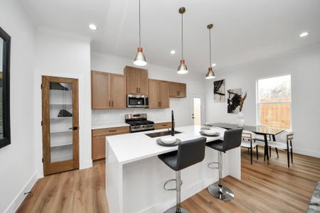 New construction Single-Family house 3537 Amos St, Houston, TX 77021 - image 8