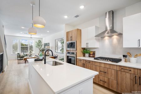 New construction Townhouse house 719 E Locust St, Unit 2110, San Antonio, TX 78212 - image 16