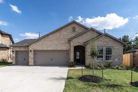 New construction Single-Family house 426 Riesling Dr, Alvin, TX 77511 plan Creede - image