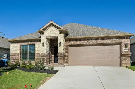 New construction Single-Family house 1033 Nighthawk Trl, Alvarado, TX 76009 - image