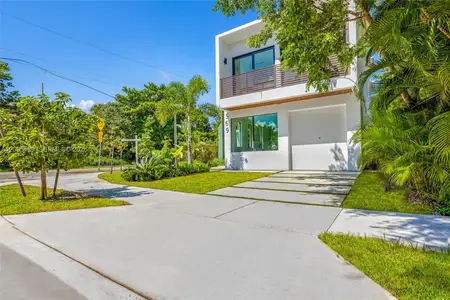 New construction Single-Family house 569 Nw 44Th St, Miami, FL 33127 - image