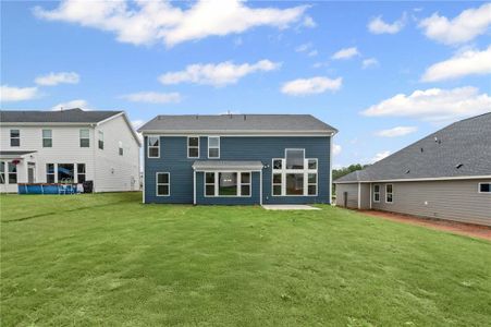 New construction Single-Family house 692 Crystal Lake Pkwy, Hoschton, GA 30548 plan Grandin - image