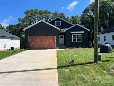 New construction Single-Family house 414 W Westview St, Gastonia, NC 28052 - image