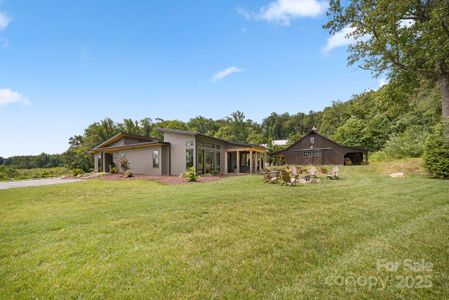 New construction Single-Family house 1138 Green Mountain Rd, Hendersonville, NC 28792 - image