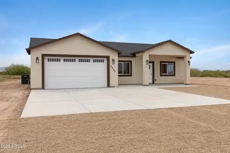 New construction Single-Family house 3233 N 374Th Ave, Tonopah, AZ 85354 - image
