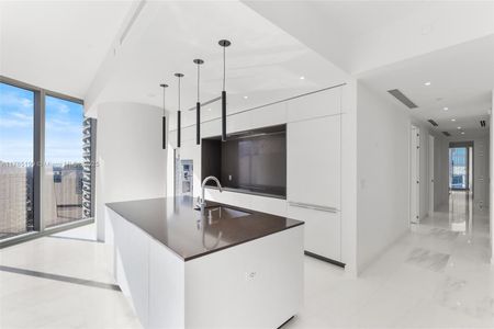 New construction Condo house 300 Biscayne Blvd Way, Unit 4207, Miami, FL 33131 - image 17