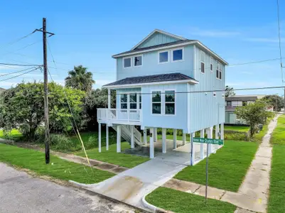 New construction Single-Family house 701 39Th St, Galveston, TX 77550 - image