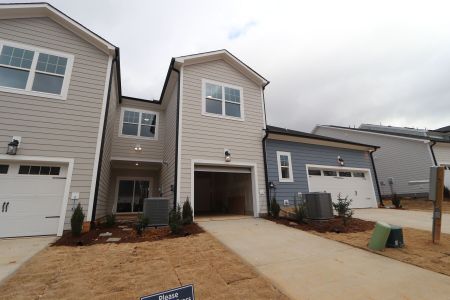 New construction Townhouse house 3191 Mission Olive Pl, New Hill, NC 27562 Hazelnut - Townhome Series- photo 59 59