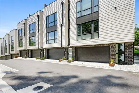 New construction Townhouse house 622 Bellemeade Avenue NW, Unit 3, Atlanta, GA 30318 plan 2560 sq. ft. - image
