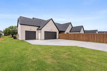 New construction Single-Family house 1006 Devonshire Dr N, Forney, TX 75126 - image