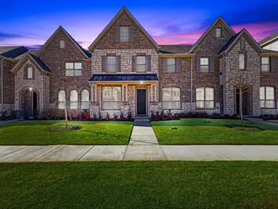 New construction Townhouse house 7039 Granbury Ln, Grand Prairie, TX 75054 - image