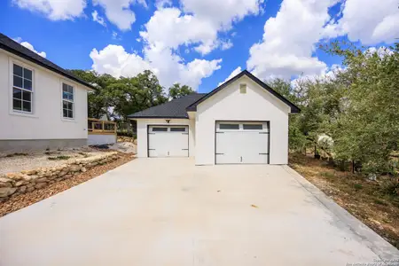 New construction Single-Family house 102 David Renfro, Blanco, TX 78606 - image