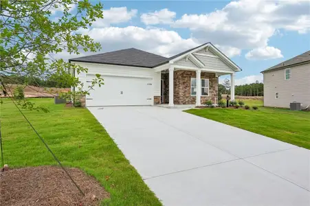 New construction Single-Family house 704 Cargile Ct, Villa Rica, GA 30180 plan Newport - image