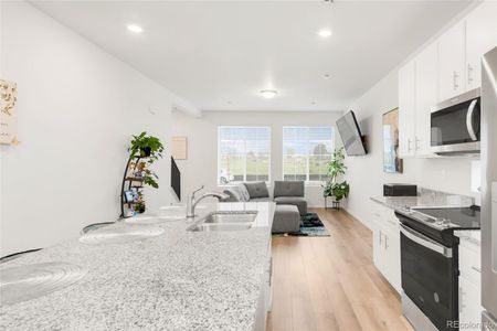 New construction Single-Family house 4093 Zebrawood Ln, Johnstown, CO 80534 plan Shire - image 9