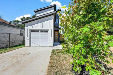 New construction Single-Family house 2315 Starks Avenue, Dallas, TX 75215 - photo 0