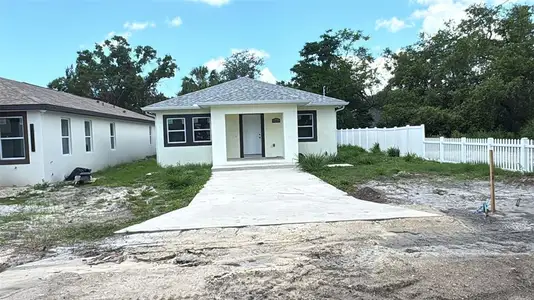 New construction Single-Family house 3704 Smith Tree St, Tampa, FL 33619 - image