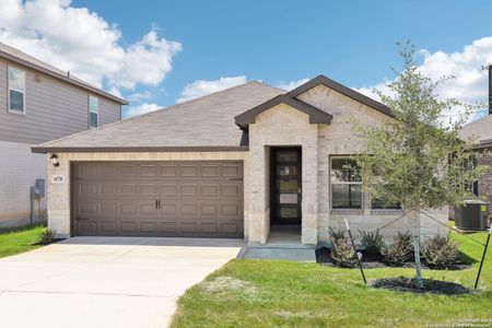 New construction Single-Family house 14730 Rainwater Trl, San Antonio, TX 78253 - photo 0