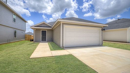 New construction Single-Family house 134 Surrey Oaks, Maxwell, TX 78656 plan The Emma - image