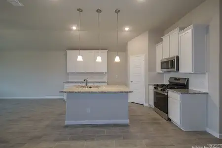 New construction Single-Family house 4910 Topaz Bnd, San Antonio, TX 78222 null- photo 9 9