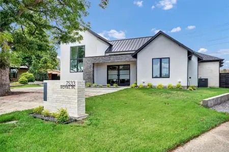 New construction Single-Family house 7533 Royal Pl, Dallas, TX 75230 null- photo 0