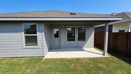 New construction Single-Family house 7613 Windy Arch Ln, Krum, TX 76249 plan Amber - image