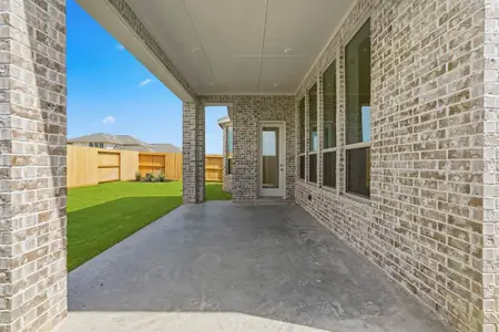 New construction Single-Family house 12222 Hudson Dr, Mont Belvieu, TX 77523 plan Hampton - image