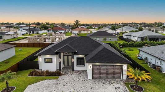 New construction Single-Family house 1112 Embers Pkwy W, Cape Coral, FL 33993 - image